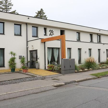 23-Hotel Schwadorf bei Wien Esterno foto